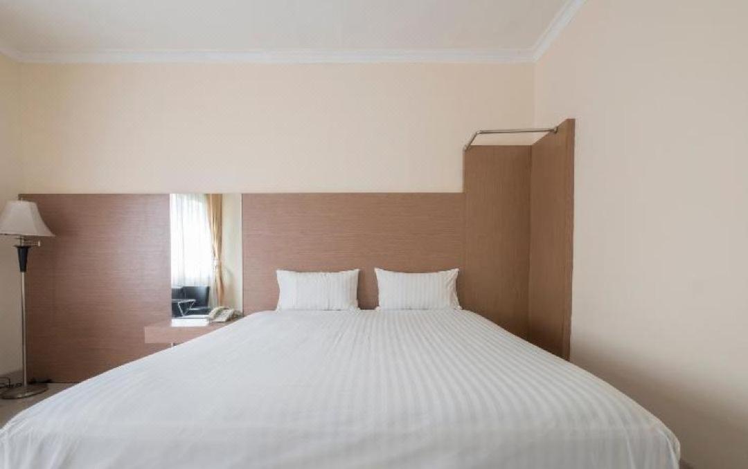 New Legend Hotel Μακασάρ Εξωτερικό φωτογραφία