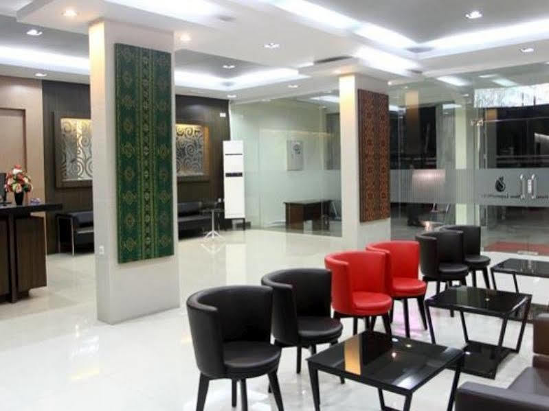 New Legend Hotel Μακασάρ Εξωτερικό φωτογραφία
