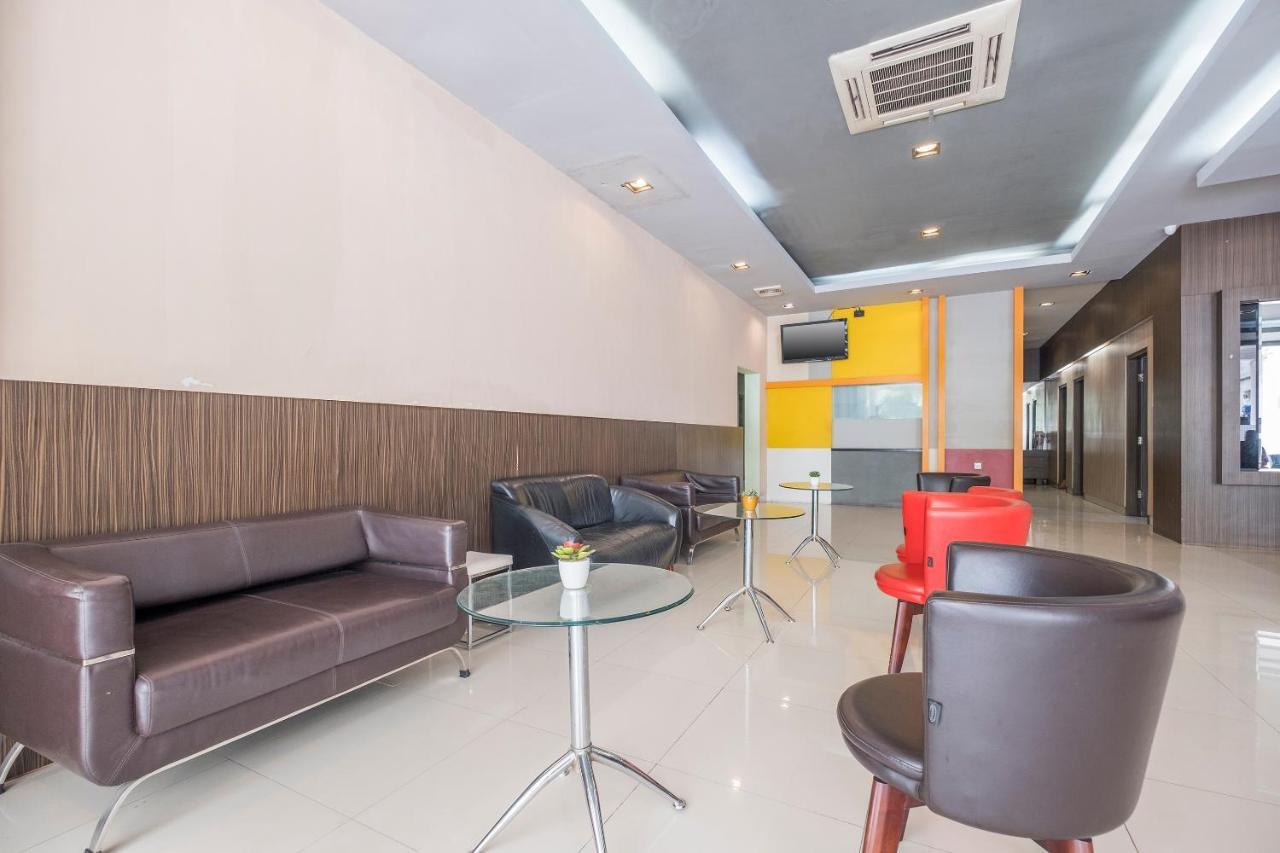 New Legend Hotel Μακασάρ Εξωτερικό φωτογραφία
