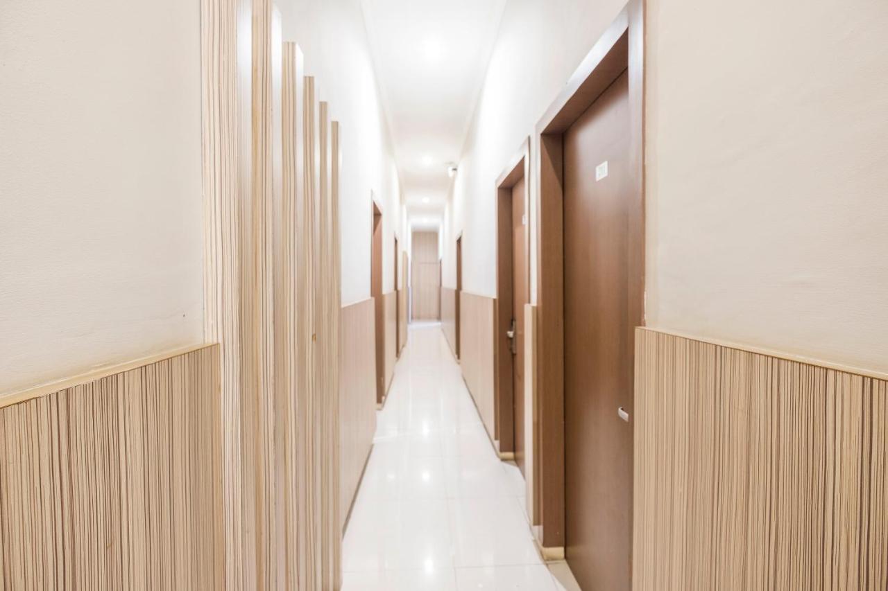 New Legend Hotel Μακασάρ Εξωτερικό φωτογραφία